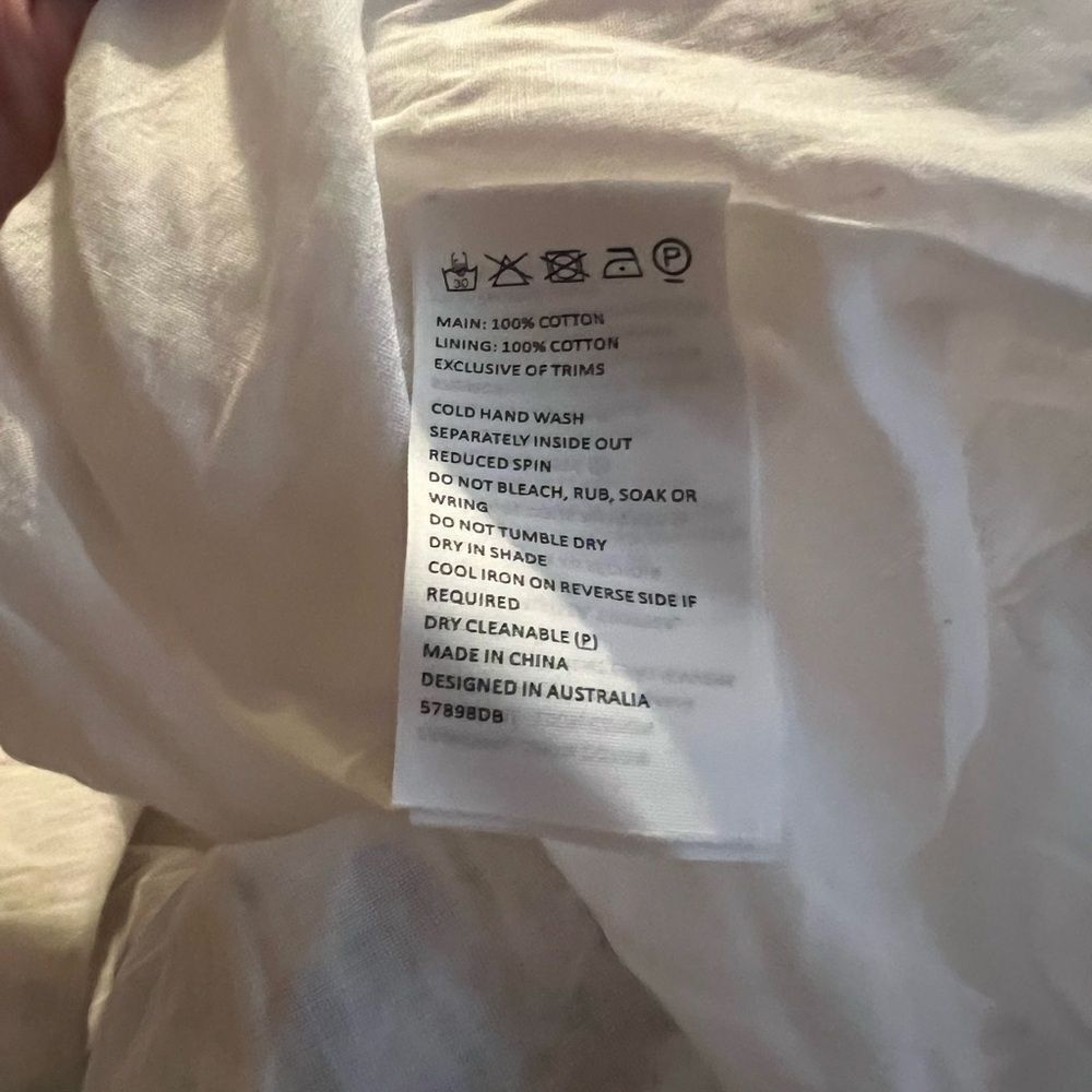 🌻BARDOT Floral Puff Sleeve Dress - Picture 6 of 6